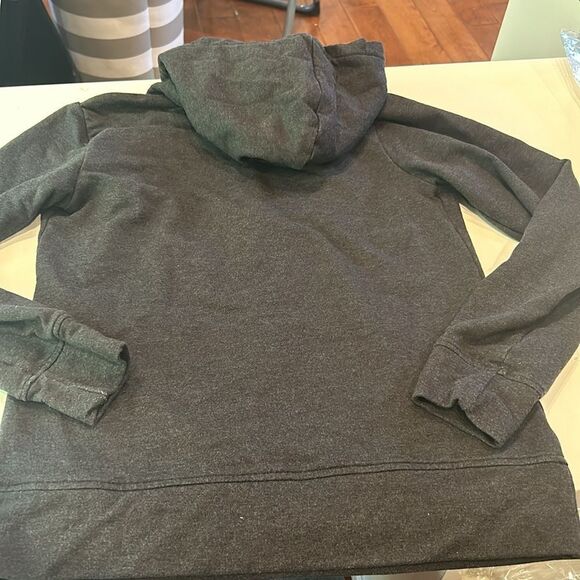 Patagonia dark gray hoodie sweatshirt with whale and “live simply “ small - Picture 8 of 8